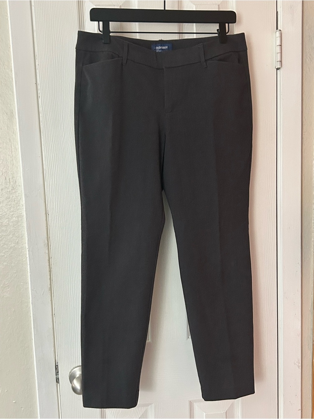 Old Navy Women’s Pixie mid-rise pants. 10 regular, dark grey fabric.